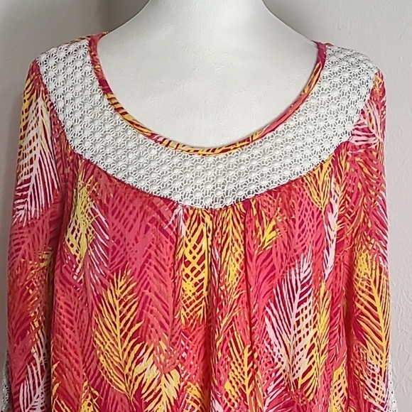 Catherines Pink, Yellow, White Print Top, Embroidered on Sleeves & Neckline, 3X - Picture 2 of 9